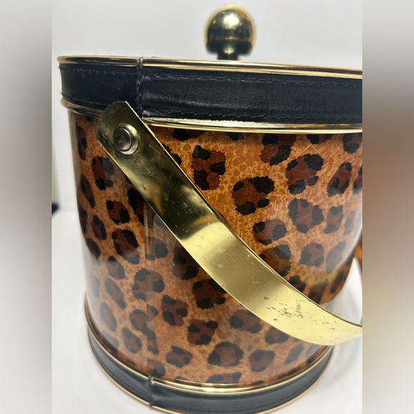 Vtg Mid Century Modern Ice Bucket Retro Leopard Gold Barware
#0305244 - Picture 5 of 16